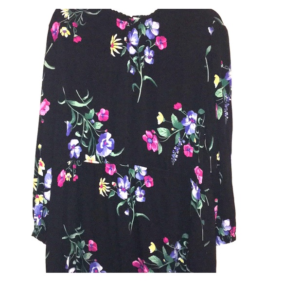 Old Navy Dresses & Skirts - Floral Dress